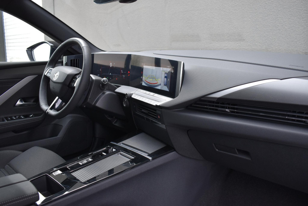 Opel Astra sports tourer 1.2 gs line automaat || van mossel voorraadvoordee
