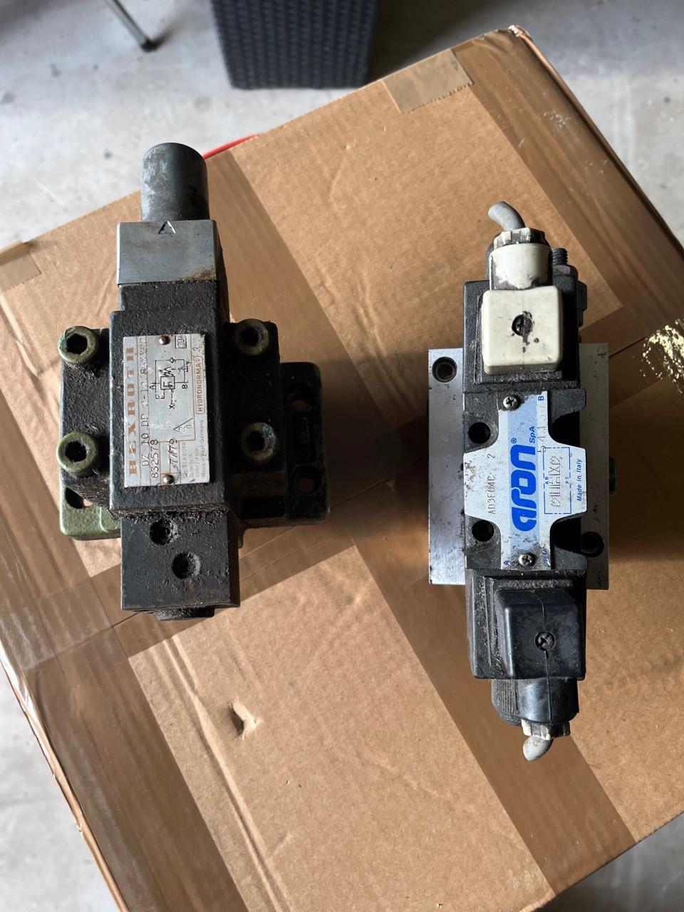 TE KOOP: Diverse hydraulische ventielen