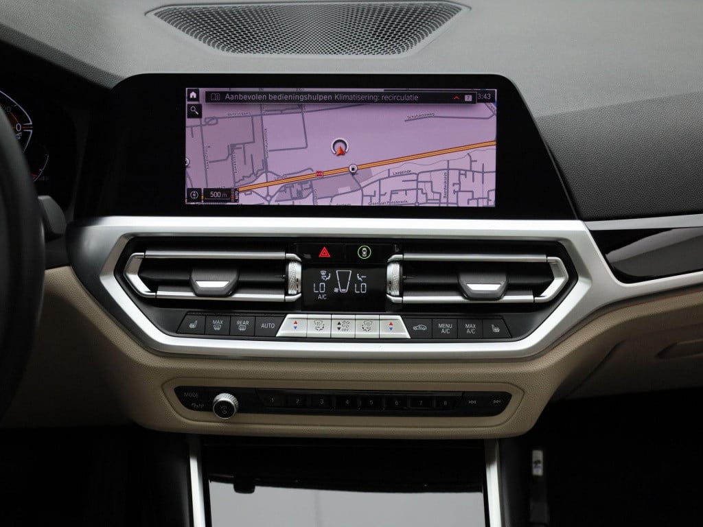 BMW 3-serie touring 318i business edition plus | automaat | lmv | panorama 