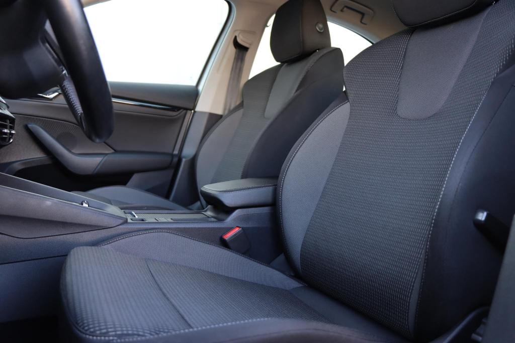 Skoda Octavia 1.4 tsi iv phev business edition plus 204pk dsg6