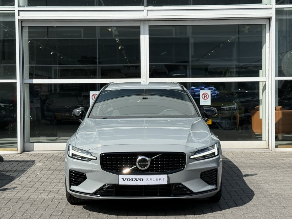 Volvo V60 t6 398pk recharge plus dark| adap.cruise| 360camera| trekaak