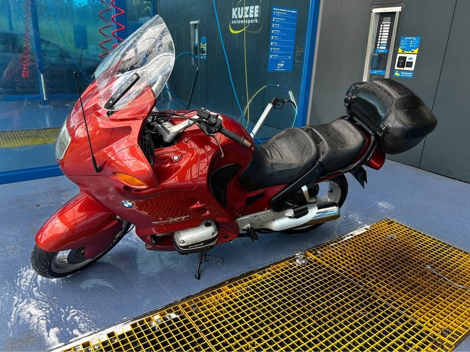 BMW R1100RT