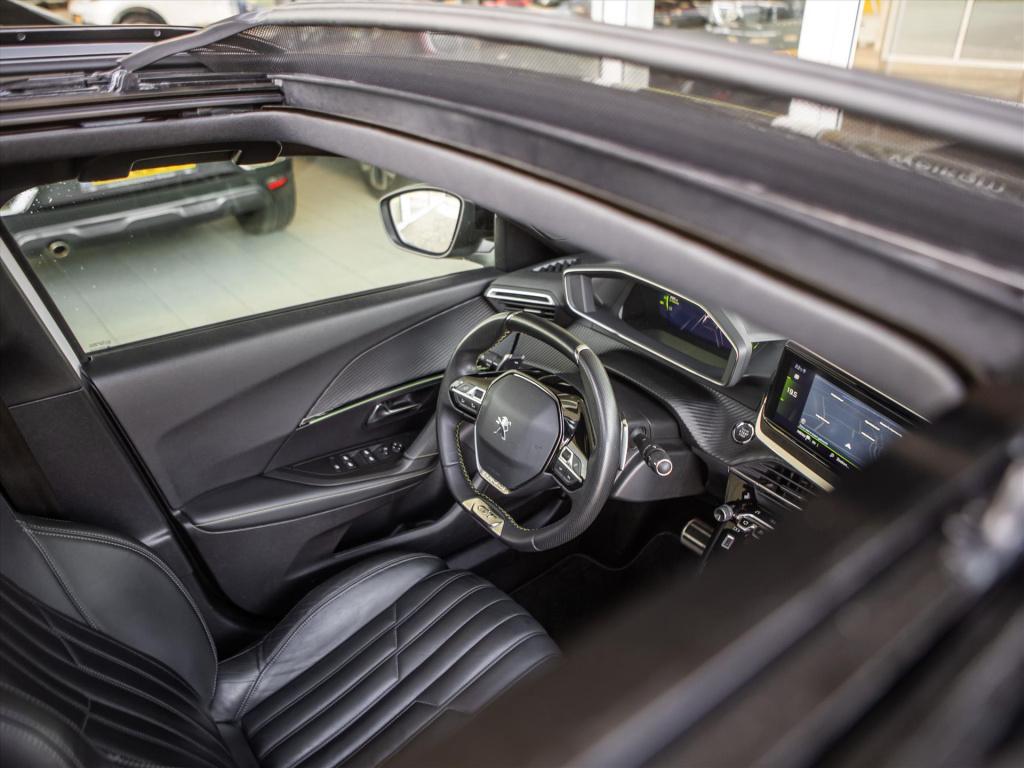 Peugeot 2008 1.2 puretech 130pk gt automaat | panoramadak | leder | elek. s