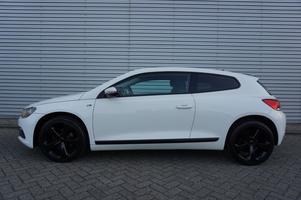 Volkswagen Scirocco 1.4 tsi airco / navi / cruise / elektr. ramen / sportui