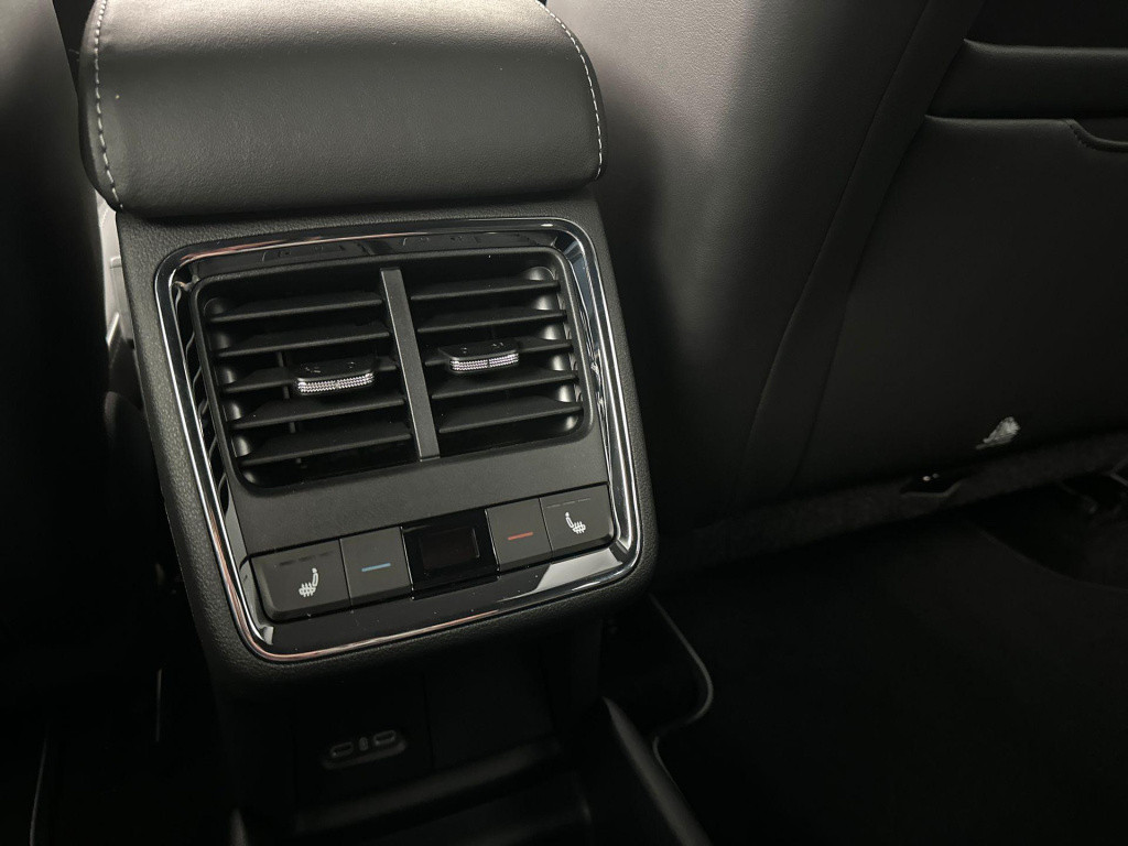 Skoda Enyaq Iv 60 sportline sportline elektromotor 132 kw / 179 pk suv elek