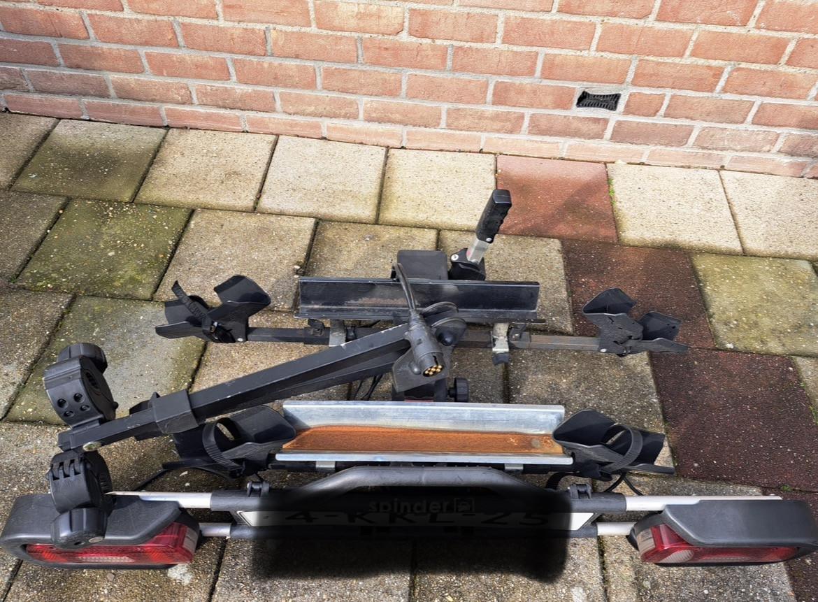 “Spinder” Fietsenrek voor 2 fietsen!