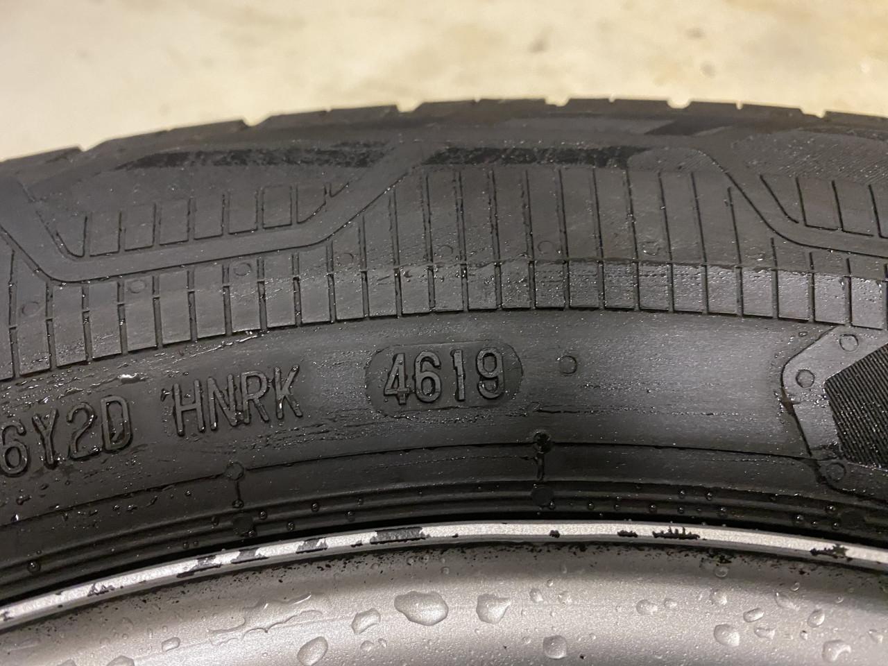 Banden met velgen Renault master van jr 2020