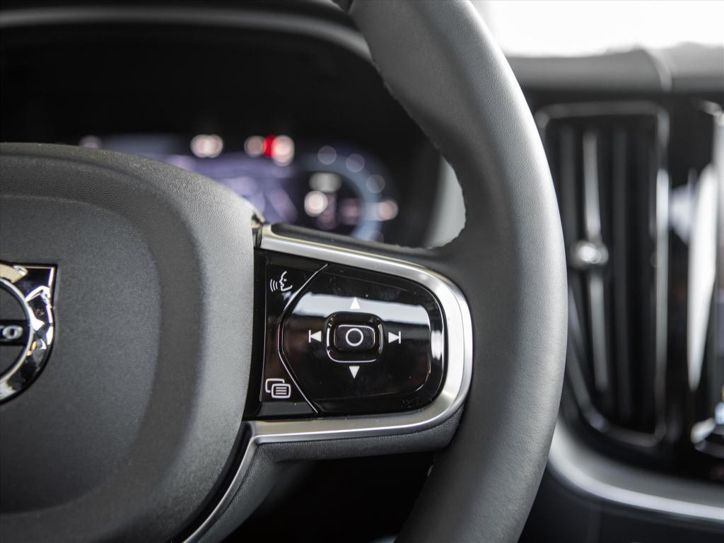 Volvo XC60 t6 plug-in hybrid 350pk aut awd plus black edition | harman kard