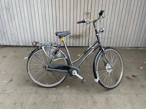 Damesfiets/ stationsfiets.