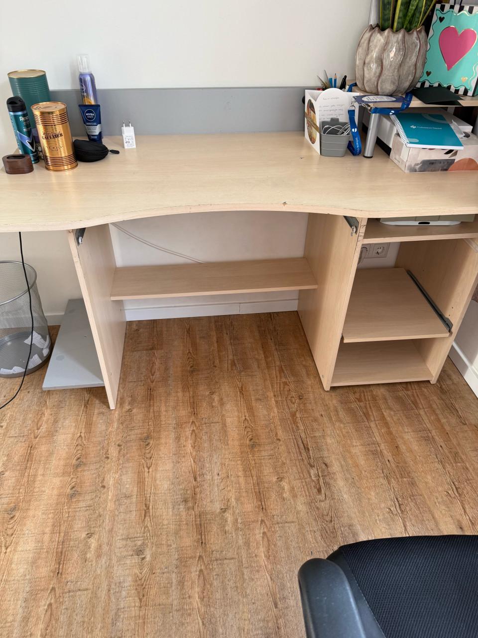 Bureau – ideaal voor studeren of thuiswerken!