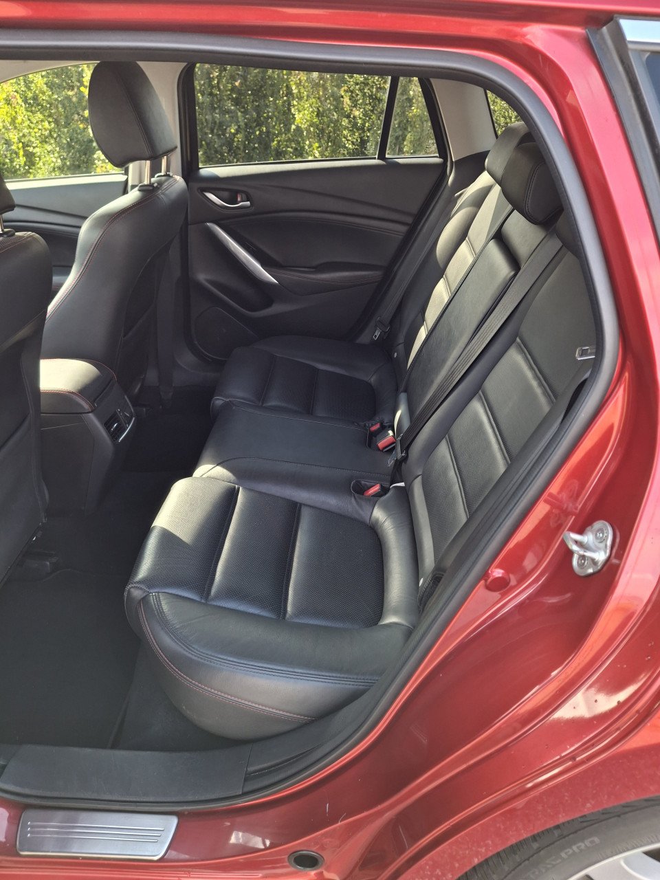 Mazda 6 sportbreak 2.0 SkyActiv rood metallic leder