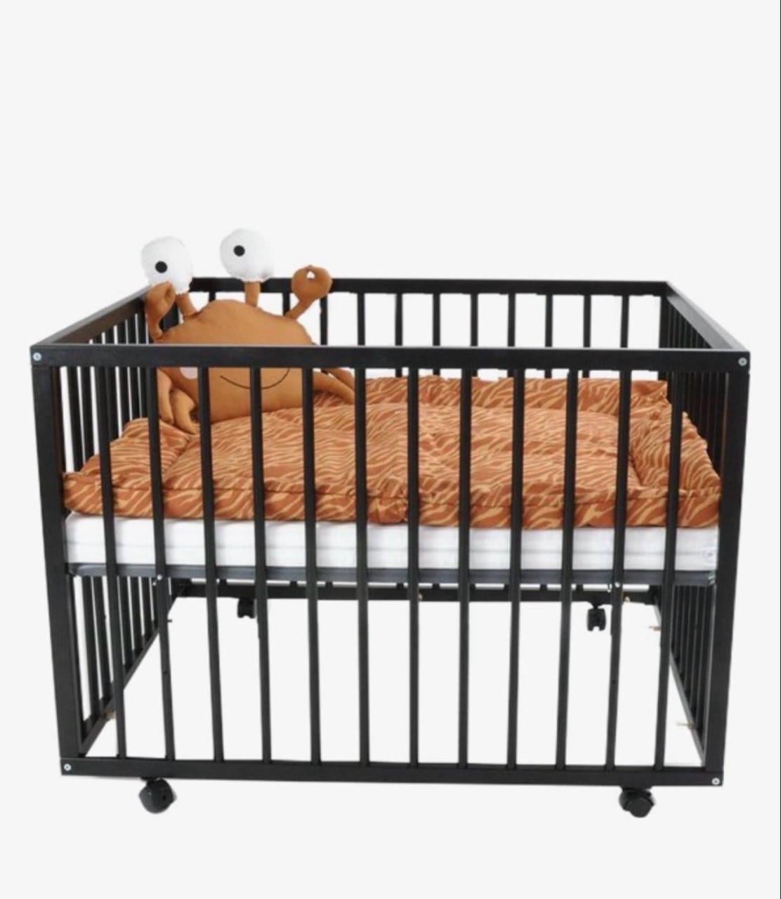 Box met boxkleed en matras