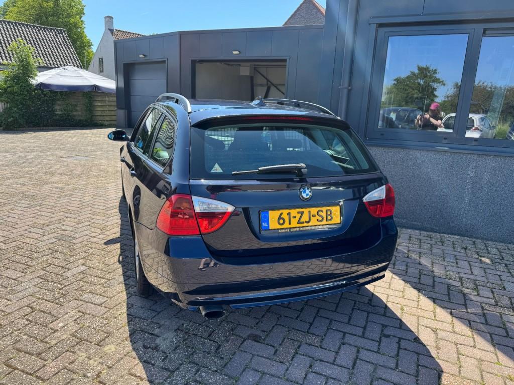 BMW 3-serie 318i business line