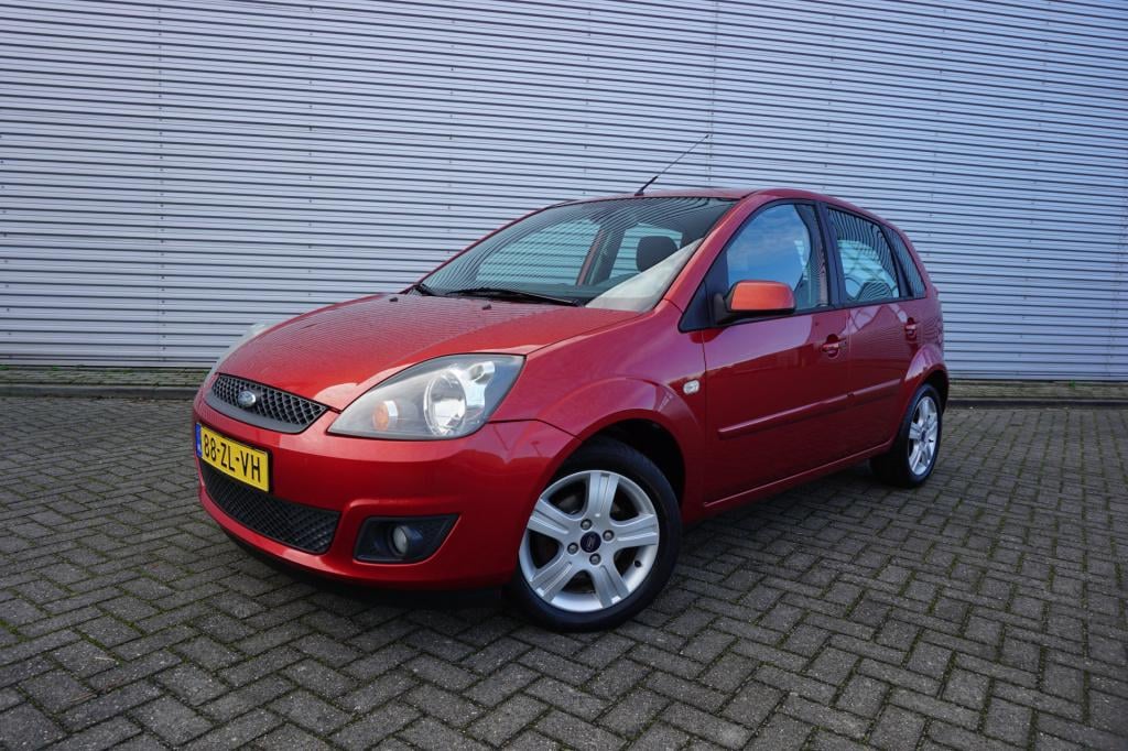 Ford Fiesta 1.3-8v futura xl climate / elektr. ramen / lm velgen / nap