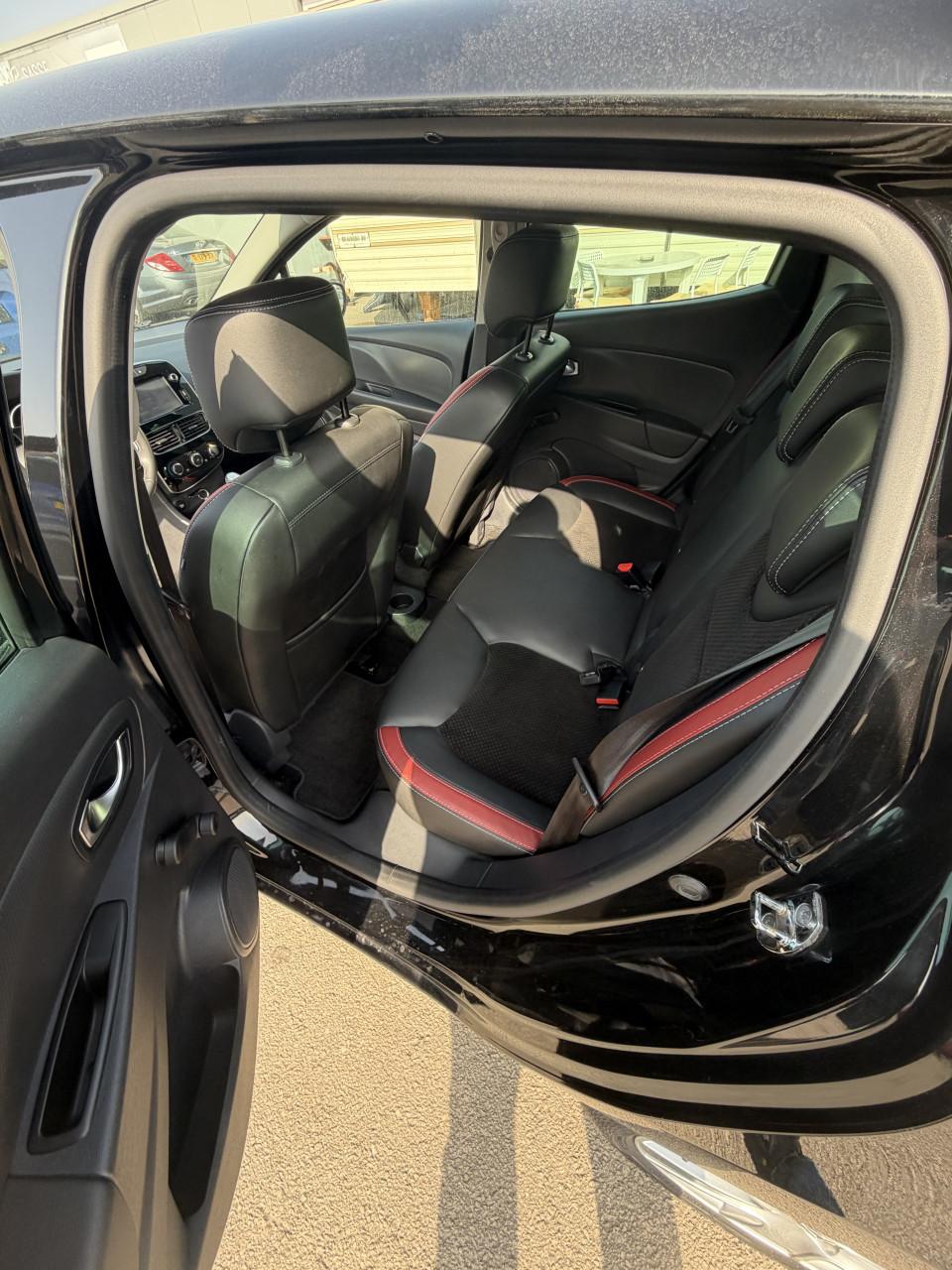 Renault Clio 1.2i Limited Bouwjaar 2018 NAP ! ! !