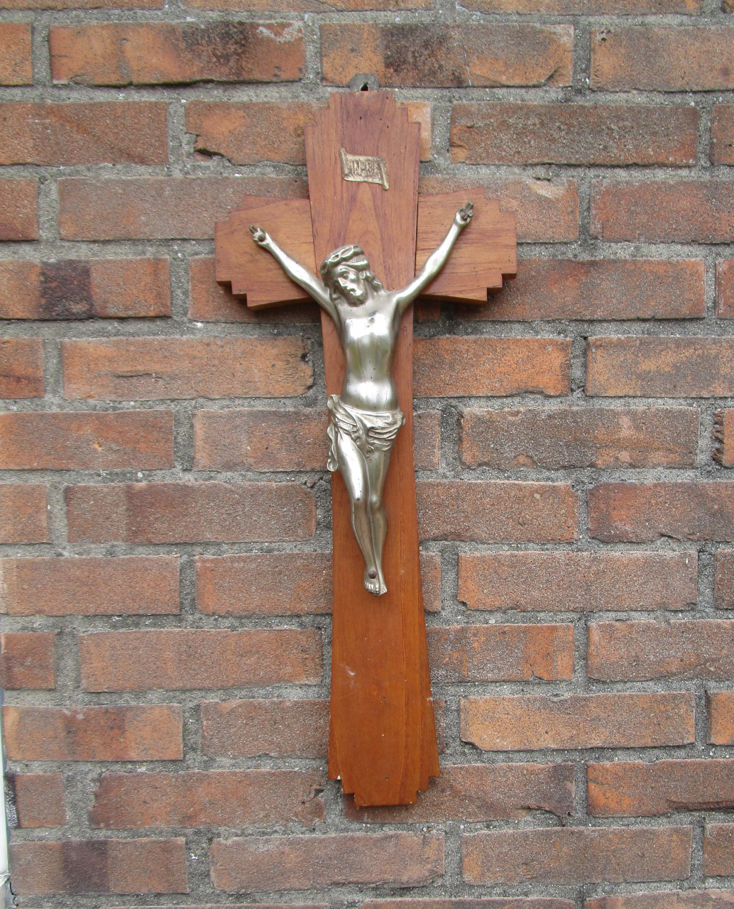 Mooi houten kruisbeeld afmeting 60 X 25 cm.