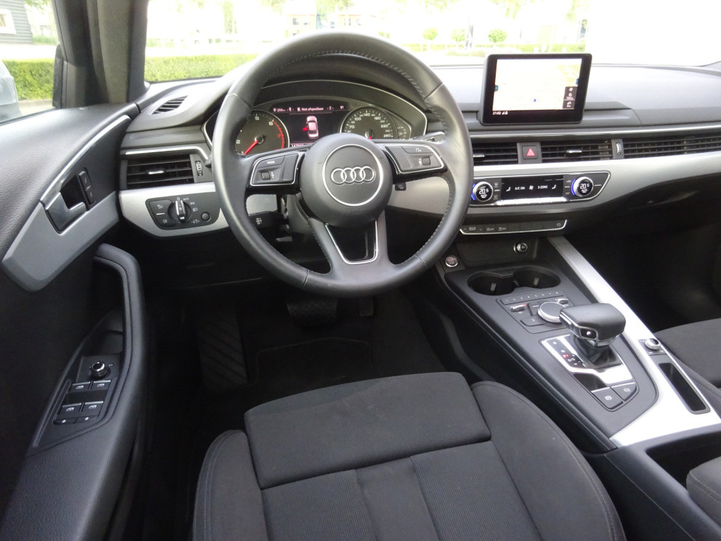 Audi A4 limousine 35 tfsi sport lease edition schuifdak climate / cruise co
