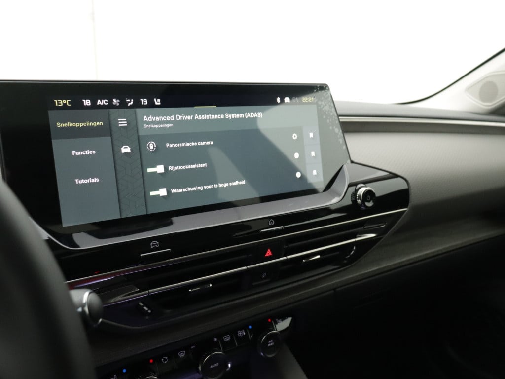 Citroen C5 X plug-in hybrid 225pk automaat max | panoramisch schuif kanteld