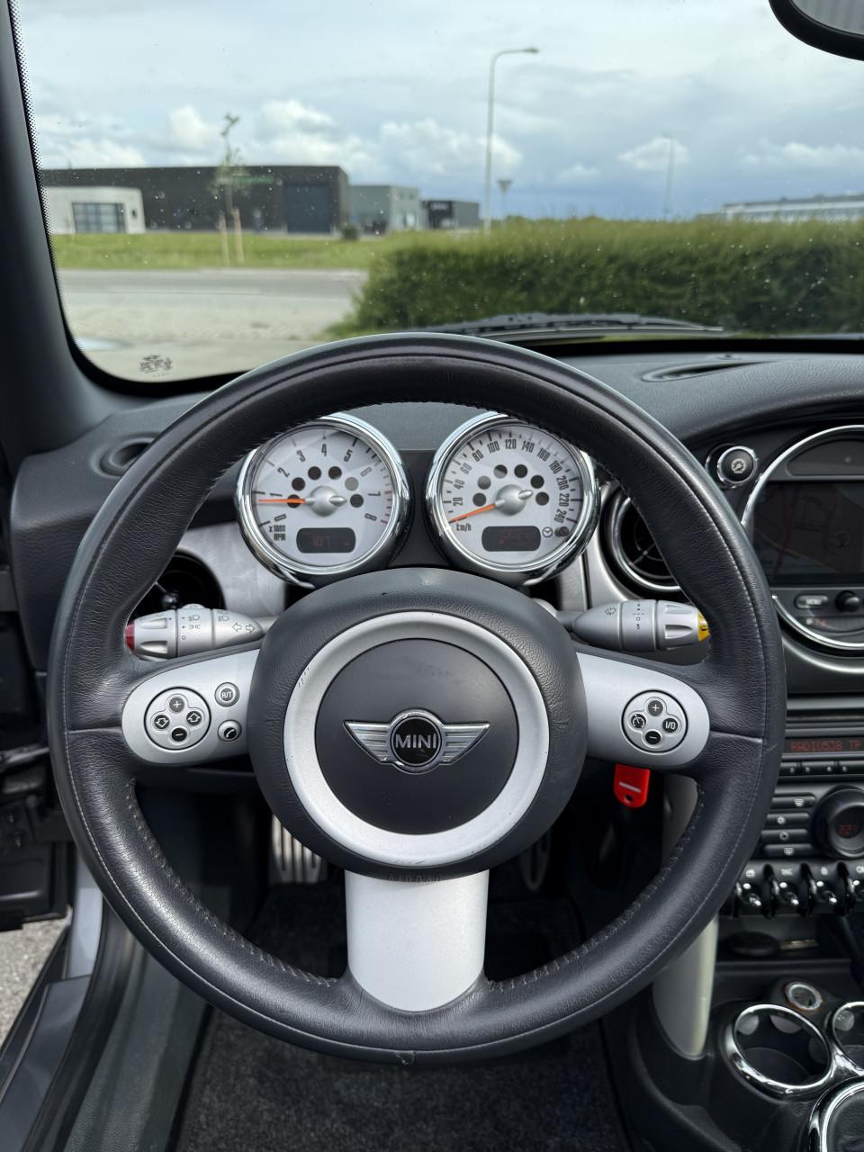 MINI Cooper S Cabrio 1.6 – John Cooper Works – 170 PK – 108.000 km