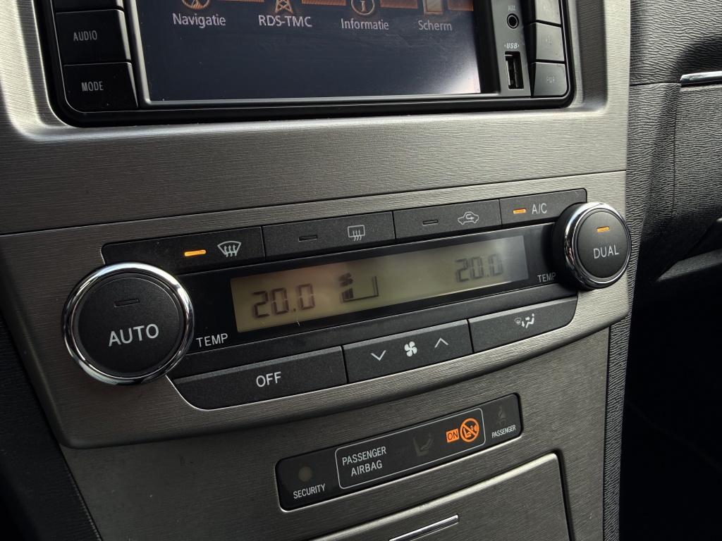 Toyota Avensis wagon 1.8 vvti business