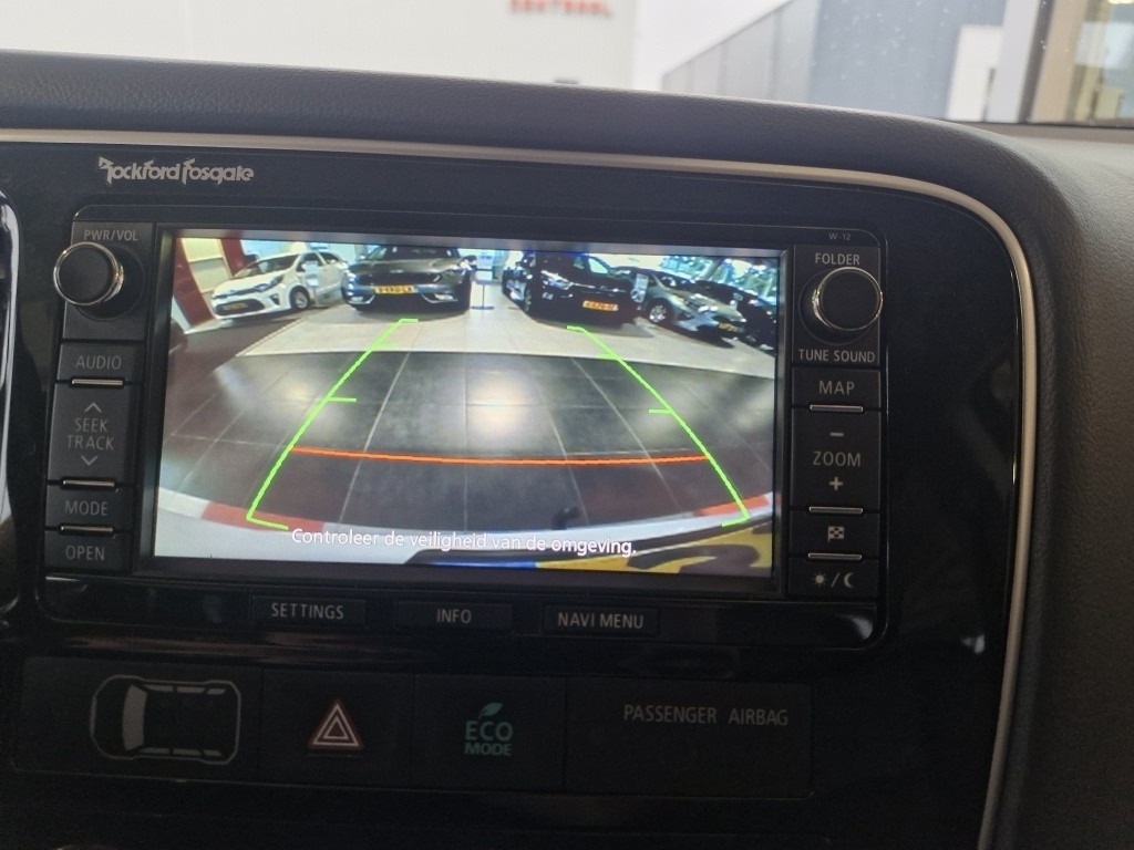 Mitsubishi Outlander 2.0 phev instyle+
