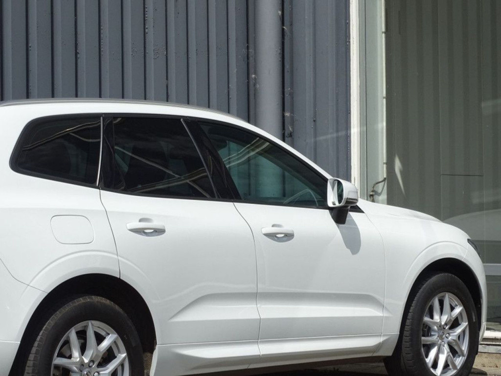 Volvo XC60 2.0 d4 momentum pro adapt. led | apple carplay/android auto