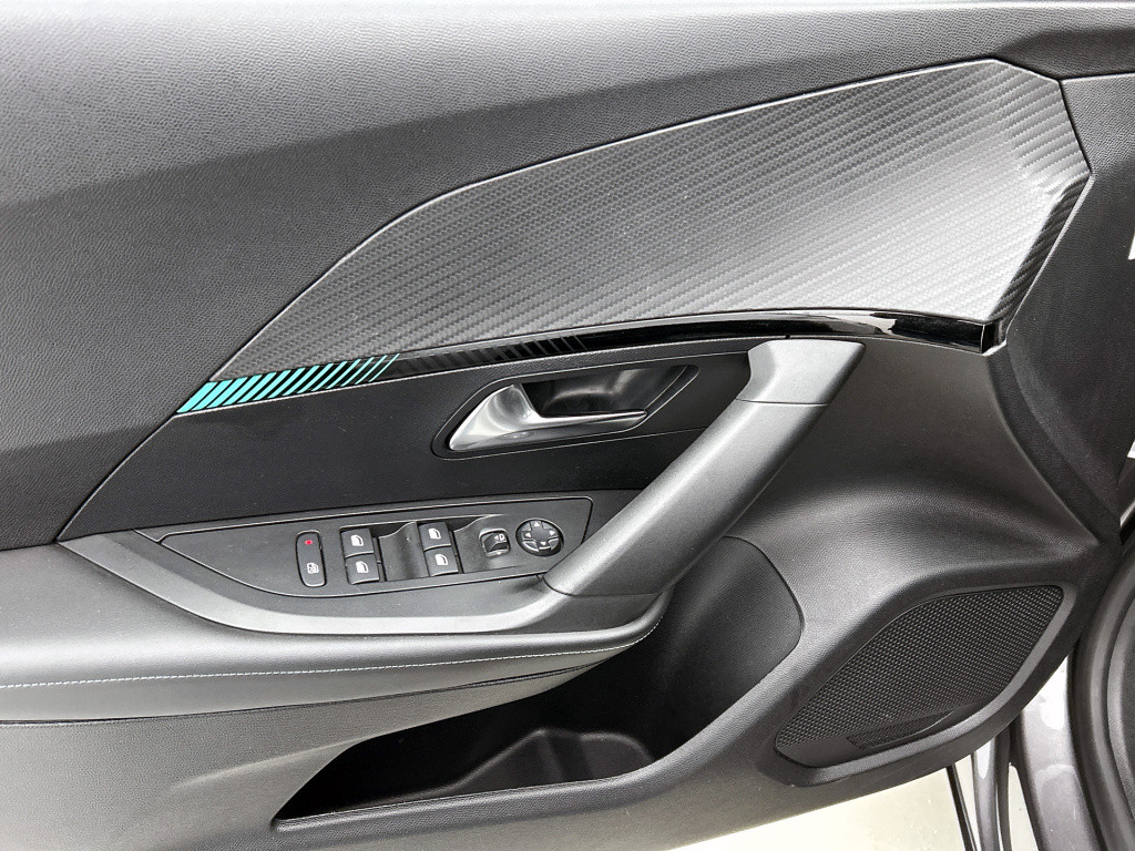 Peugeot 2008 130 pk automaat allure pack | rijklaar |