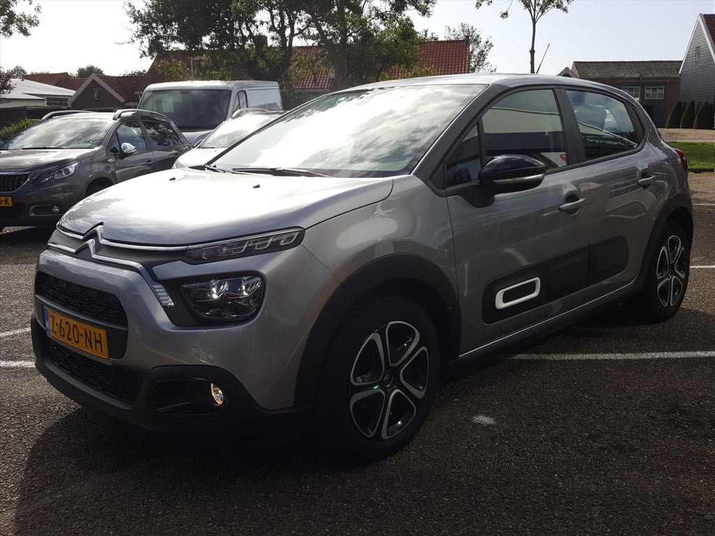 Citroen C3 1.2 puretech 83pk s&s plus navigatie | apple carplay & android a