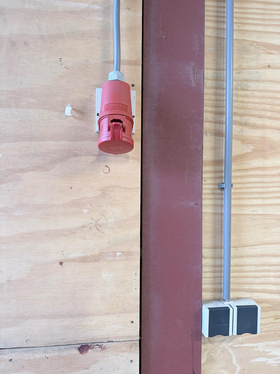 Te Huur - opslagloods 165m2