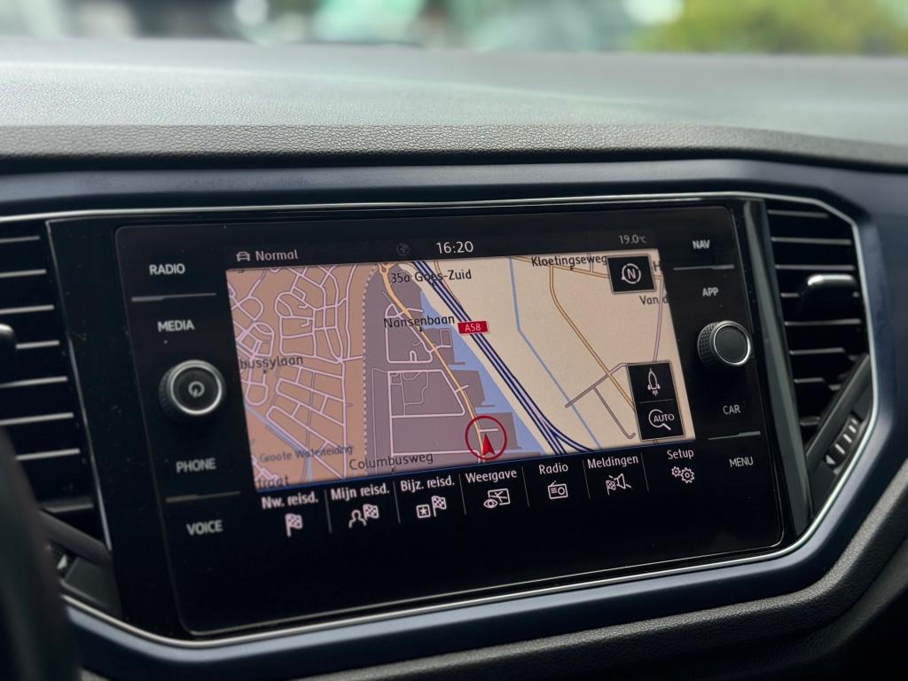 Volkswagen T-roc 1.5 tsi sport business r * carplay * stoelverwarming * led