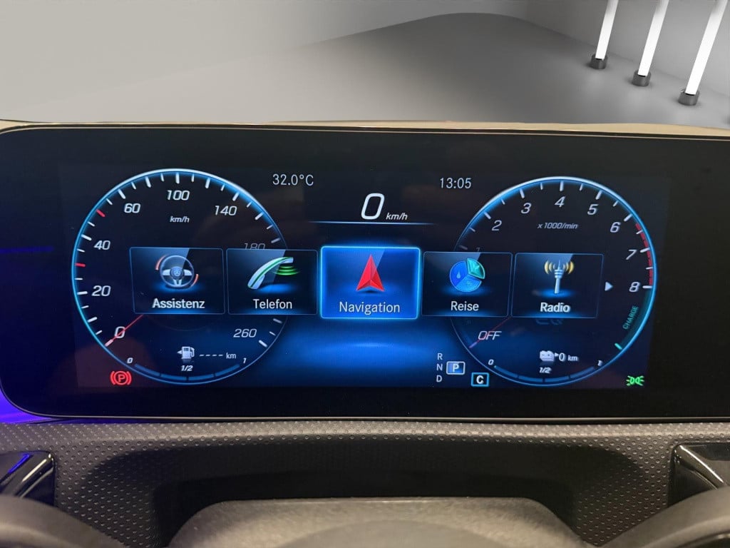 Mercedes-Benz A-Klasse 250 e amg line pano led matrix