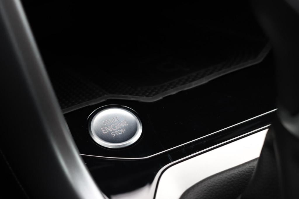 Volkswagen T-roc 1.5 tsi life edition 150pk dsg7