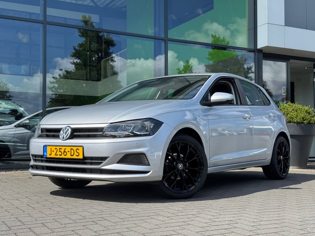 Volkswagen Polo 1.0 tsi highline * carplay * pdc 2x * airco * 18 inch