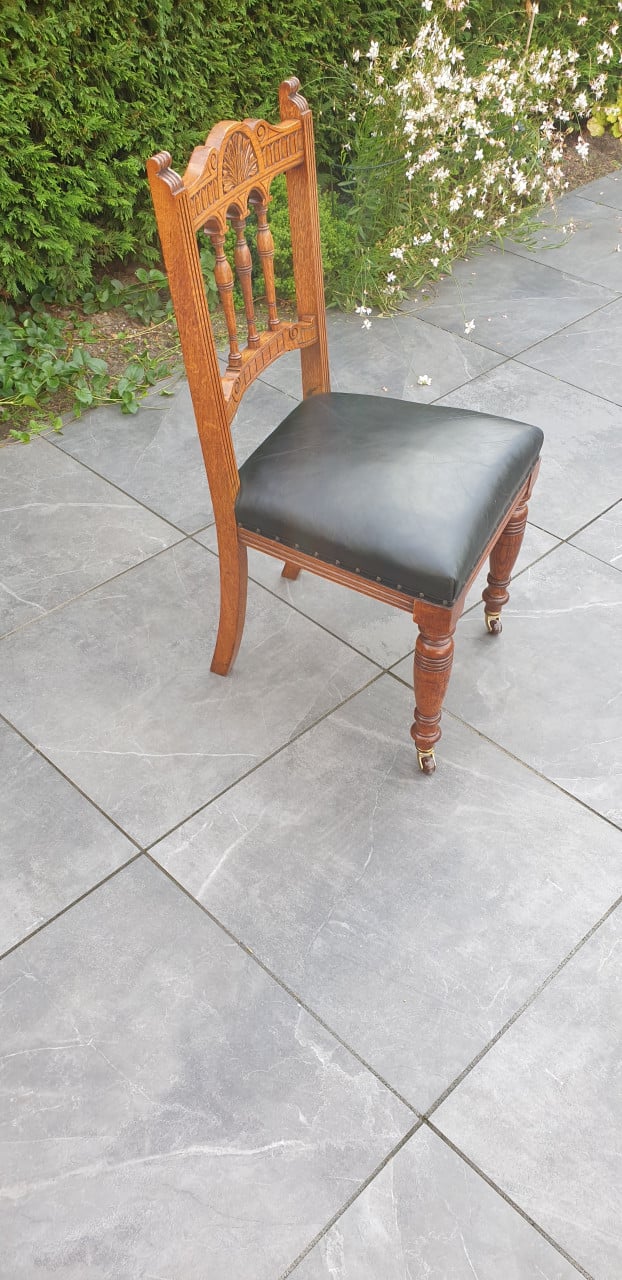 Eetkamerstoelen (9 stuks)