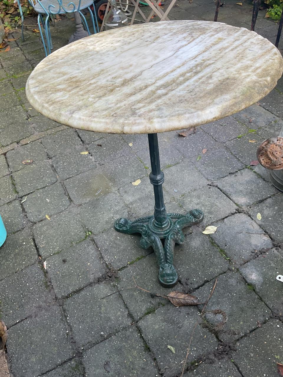 Gietijzeren bistrotafels opruiming !