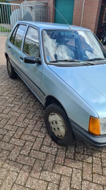 Peugeot 205 GR belastingvrij
