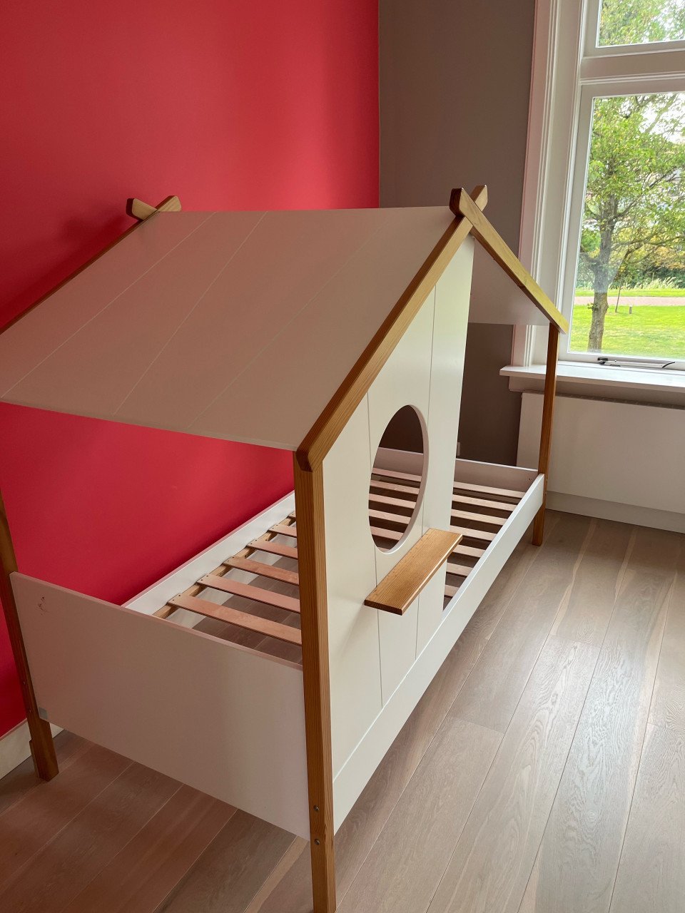 Kinderbed huisbed slaaphuis 90x200