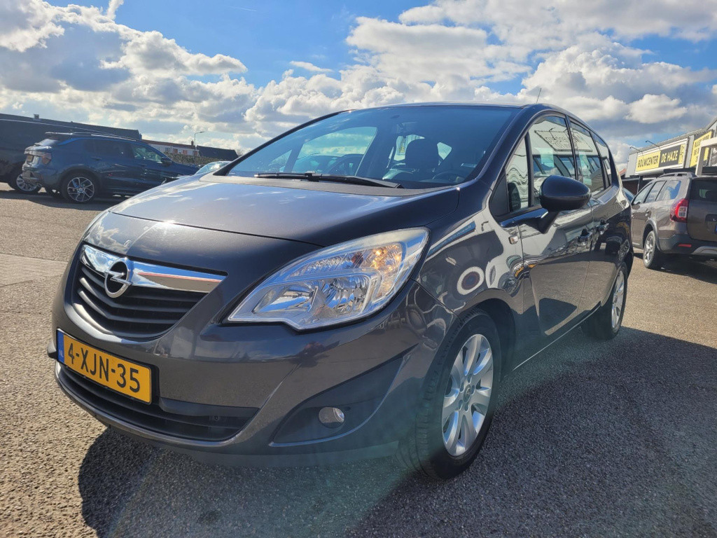 Opel Meriva 1.4 turbo cosmo 4250€ dit is de meeneemprijs/