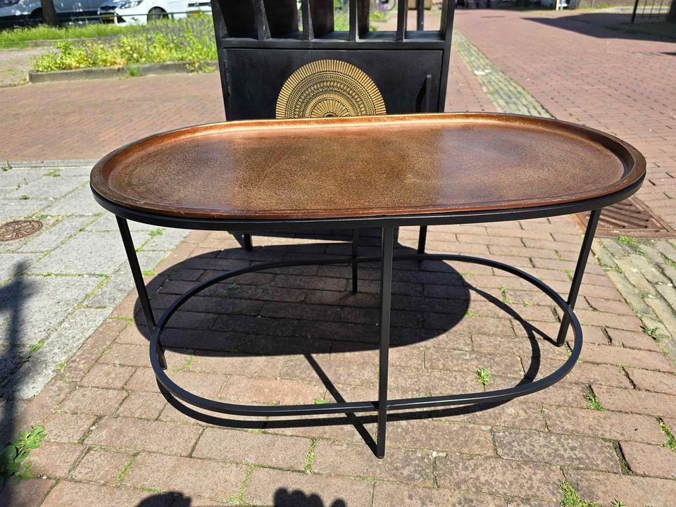 DECO, VERLICHTING, BANKEN, STOELEN, TAFELS, 3Z FACTORY ARNEMUIDEN HEEFT HET