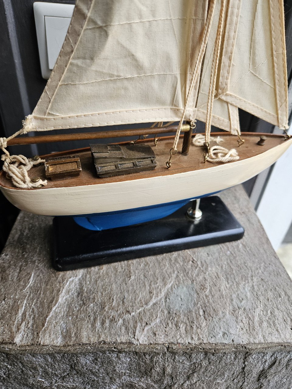 Mooi vintage zeilschip van hout in nette staat...