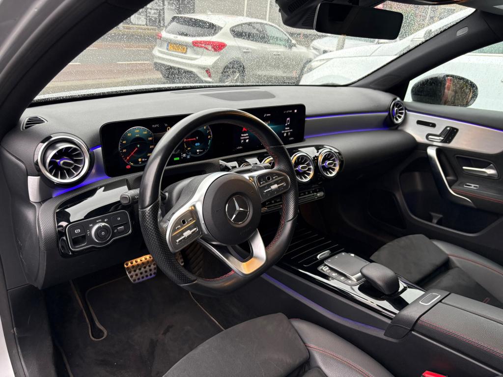 Mercedes-Benz A-Klasse 250 e business solution amg limited