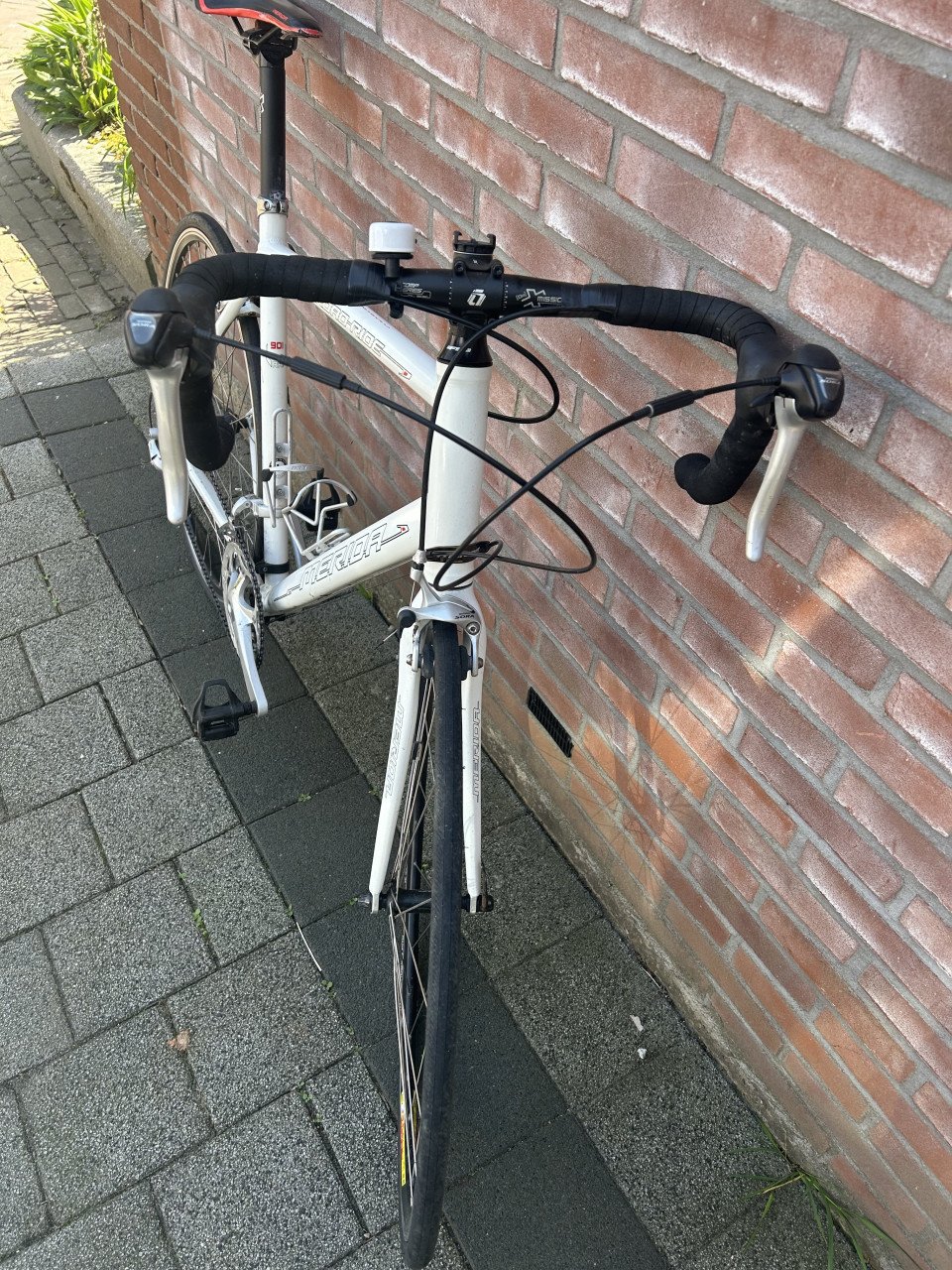 Racefiets medina 56 inch