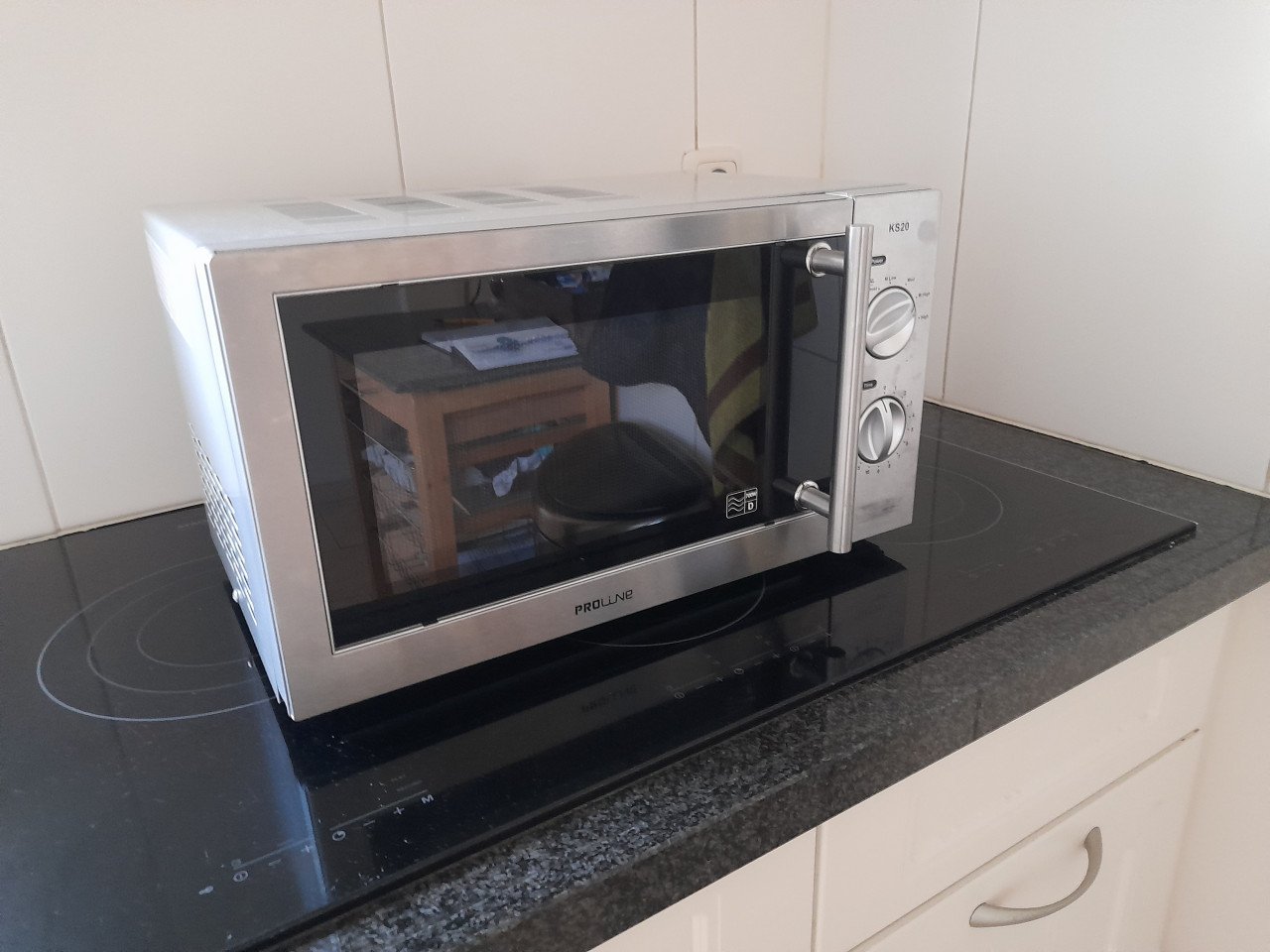 Eenvoudige Proline Magnetron ( in goede staat ) 45 x 37 x 26H