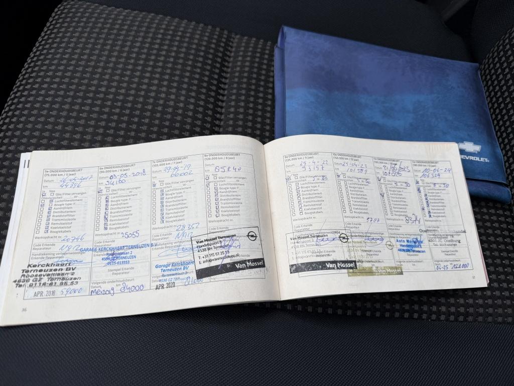 Chevrolet Captiva 2.4i shadow 2wd