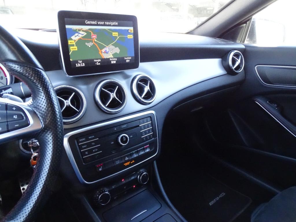 Mercedes-Benz Cla shooting brake 180 orangeart edition amg pakket