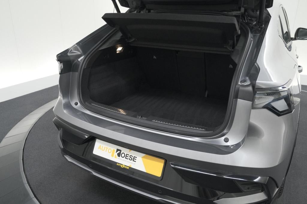 Renault Rafale 1.2 e-tech 4x4 plug-in hybrid 300 atelier alpine | panoramad