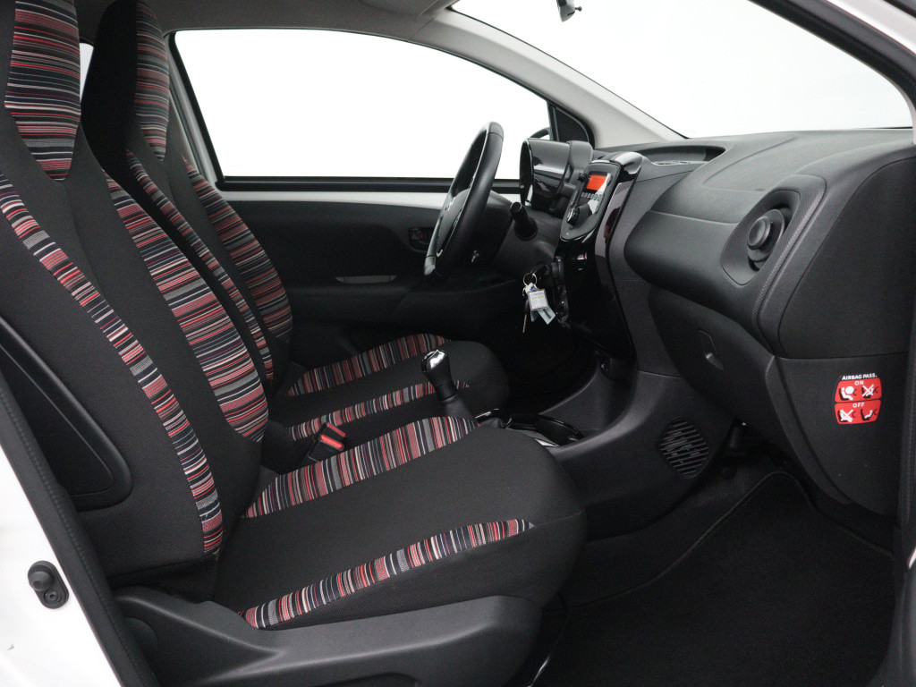 Citroen C1 1.0 vti feel | rijklaar | extra getint glas | airco |