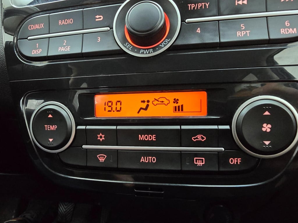 Mitsubishi Space Star occasion 1.2 intense+ met sportvelgen en clima airco 