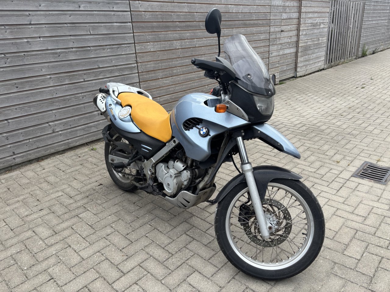 BMW F650GS