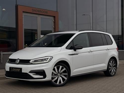 Volkswagen Touran 1.5 tsi highline business r 7p | acc | achteruitrijcamera